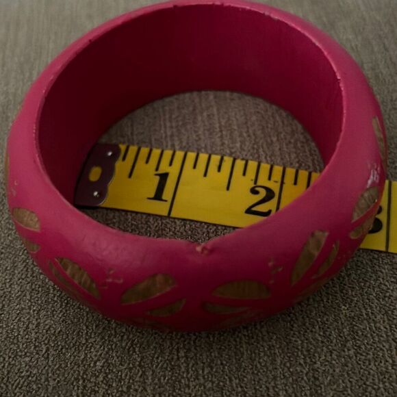 Bundle Sale 3 for $15 | Pink Patterned Wooden Bangle Bracelet - Picture 8 of 11